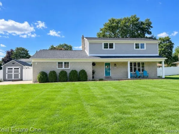 53677 Pappy Ln, Shelby Township, MI 48316