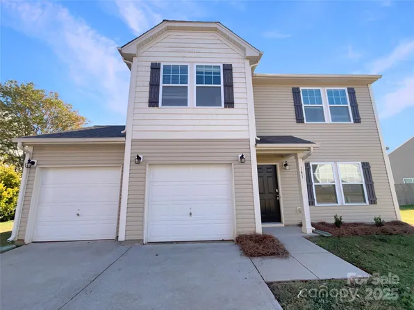 141 Altondale Dr, Statesville, NC 28625