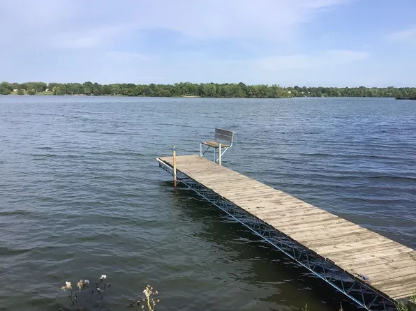 809 Van Dyke Rd NW, Alexandria, MN 56308