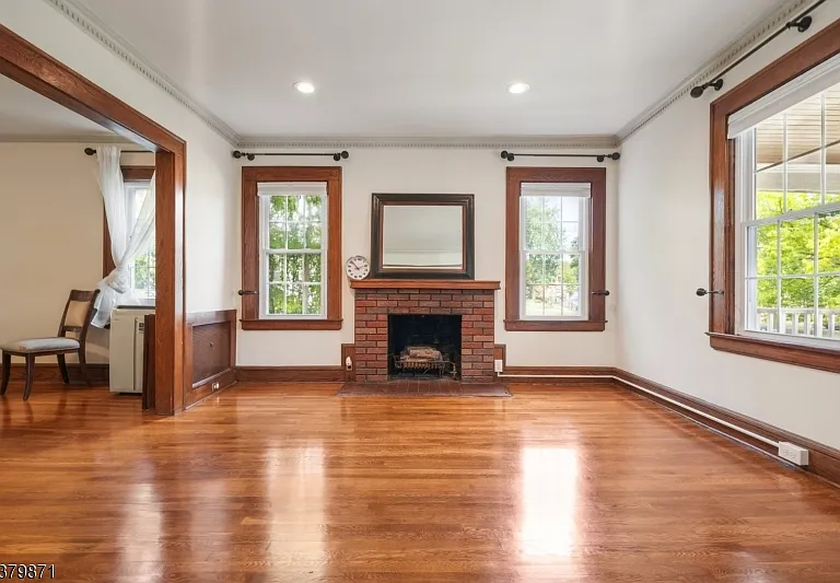 163 Myrtle Ave — Photo 6