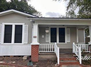 2605 Avenue D, Nederland, TX 77627
