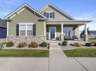 802 Hayfield Dr, Crown Point, IN 46307