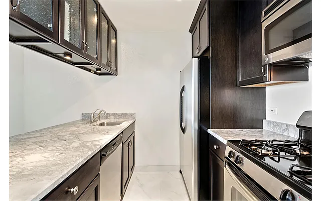 Sold by Douglas Elliman | media 36