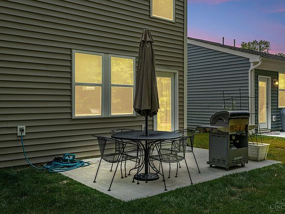 3rd image of 5813 Parkview Ln