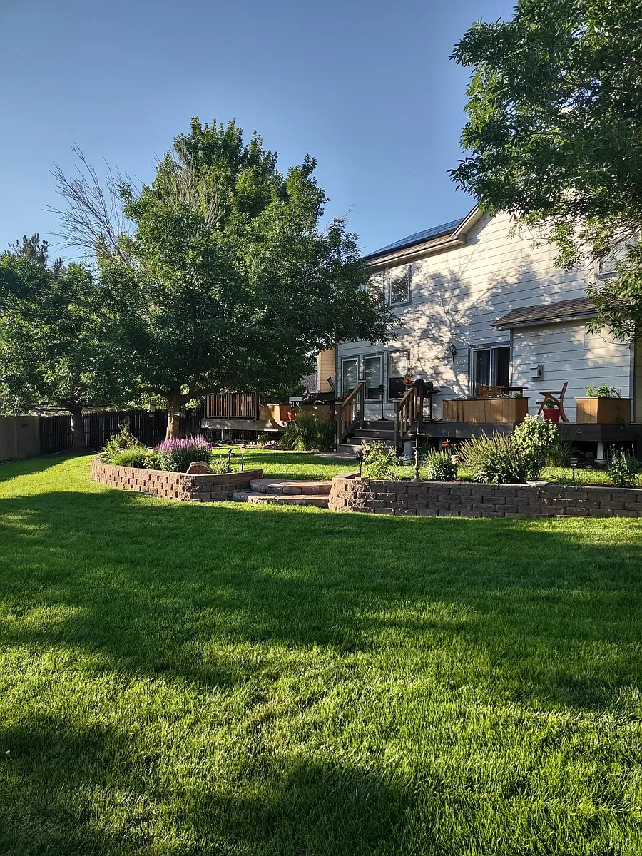 .3 acre Lot, 700sq ft deck - 4297 S Jericho St