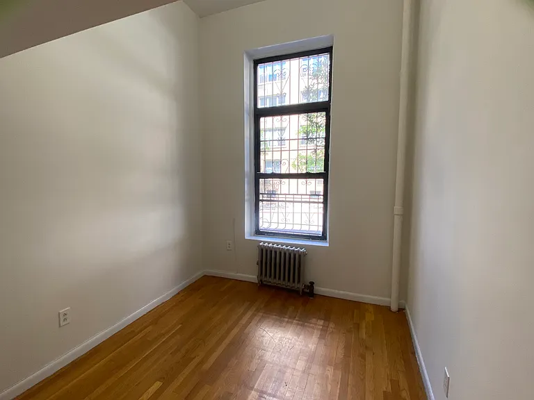 404 W 56th St #2 — Photo 10