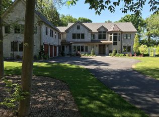 26 Fernwood Rd, Brookline, MA 02467