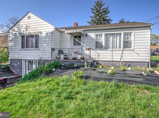 176 Poplar St, Highspire, PA 17034