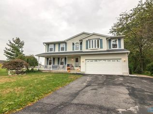 1551 N Stadium Rd, Oregon, OH 43616