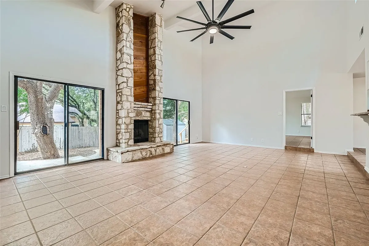 Building Photo - 15114 Mineral Springs St