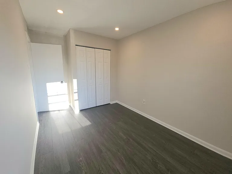 2511 McVeary Ct — Photo 3
