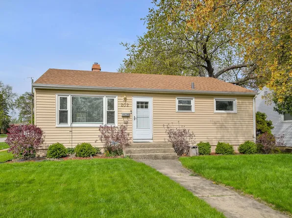 202 N Marion Ave, Bartlett, IL 60103