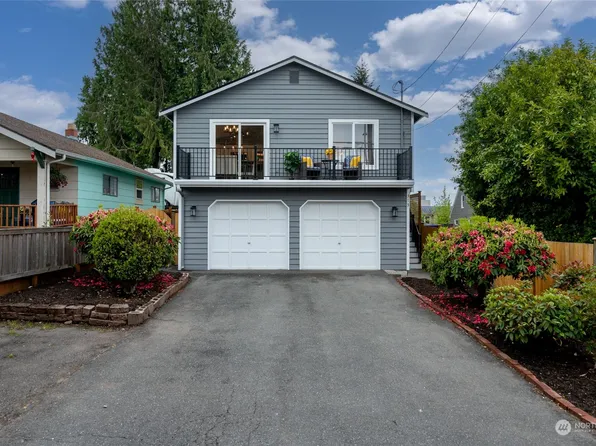 313 N 101st Street, Seattle, WA 98133