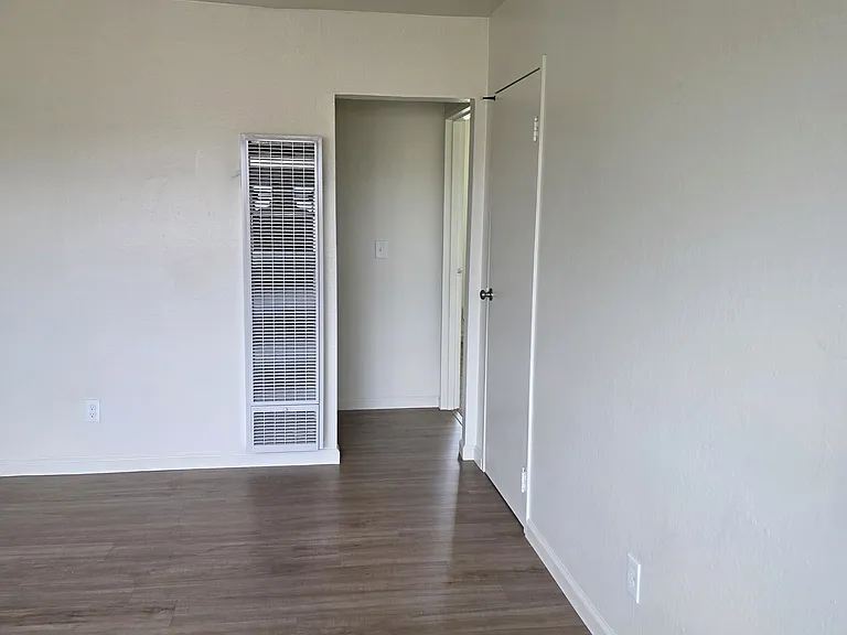 1277 Yulupa Ave #13 — Photo 9