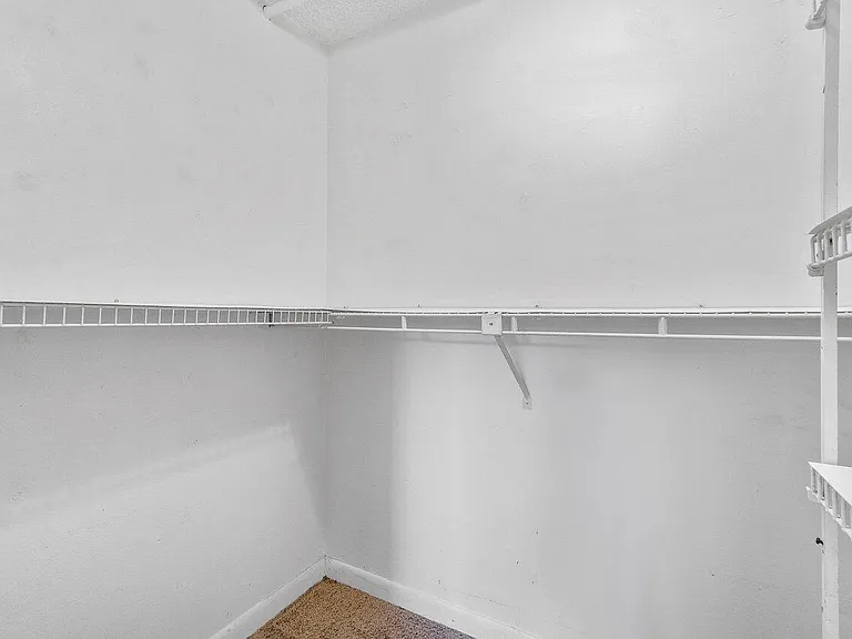 6736 Palmetto Cir S #105 — Photo 18