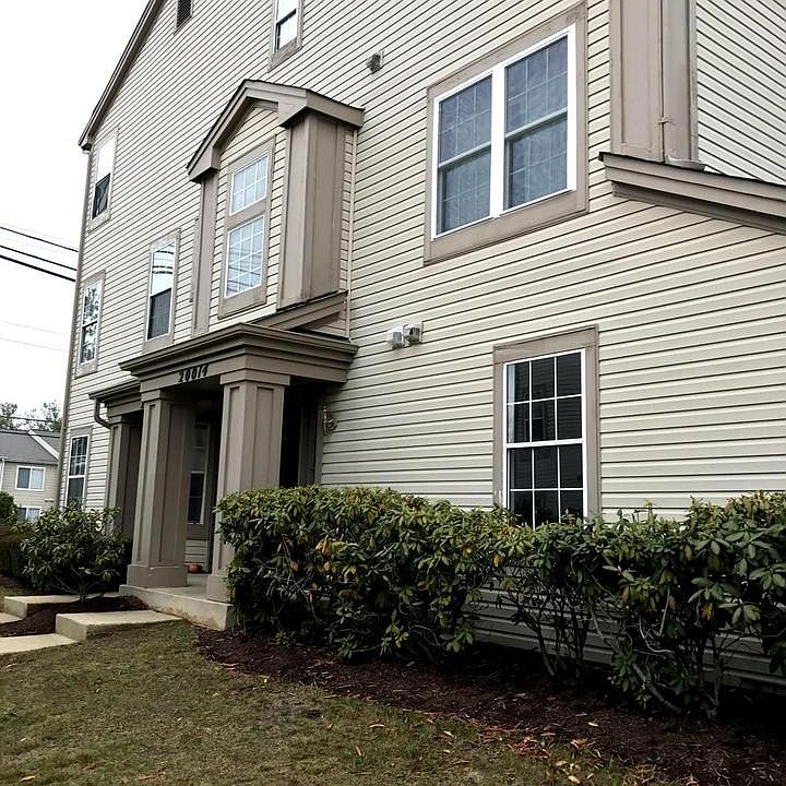 Exterior (Front)