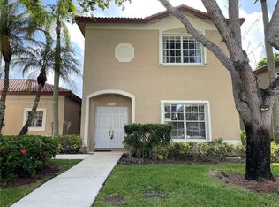 16242 Emerald Cove Rd, Fort Lauderdale, FL 33331