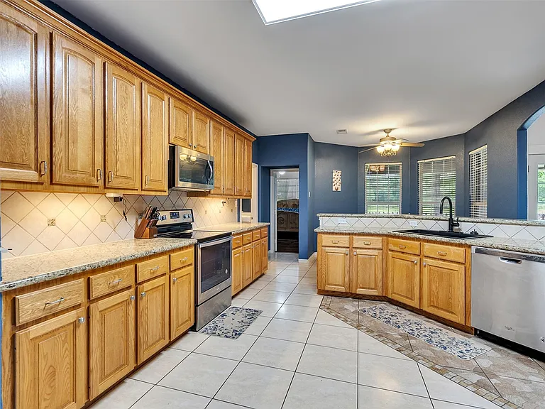 20726 Squaw Valley Trl — Photo 13