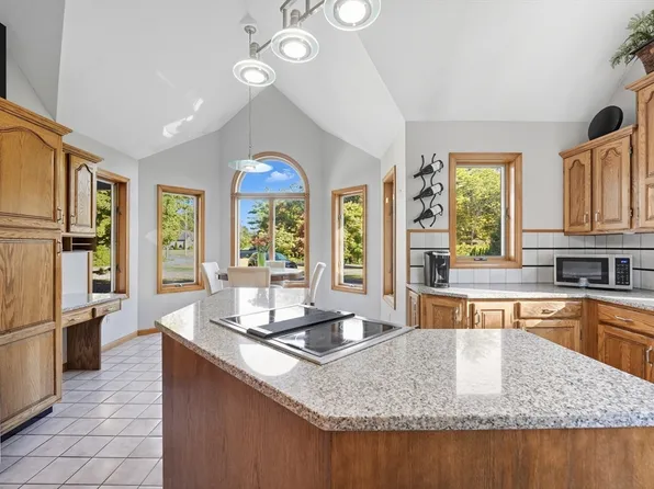 50 Russellville Rd, Westfield, MA 01085