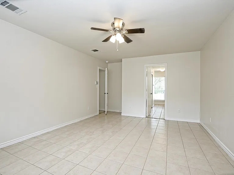 20601 Camel Back St — Photo 16