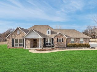 9873 Windridge Dr, Sand Springs, OK 74063