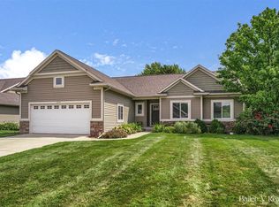 5500 Mills Ridge Dr SW, Wyoming, MI 49418