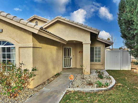 4th image of 12955 Yellowstone Ave