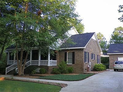 1st image of 1233 Fox Hollow Dr