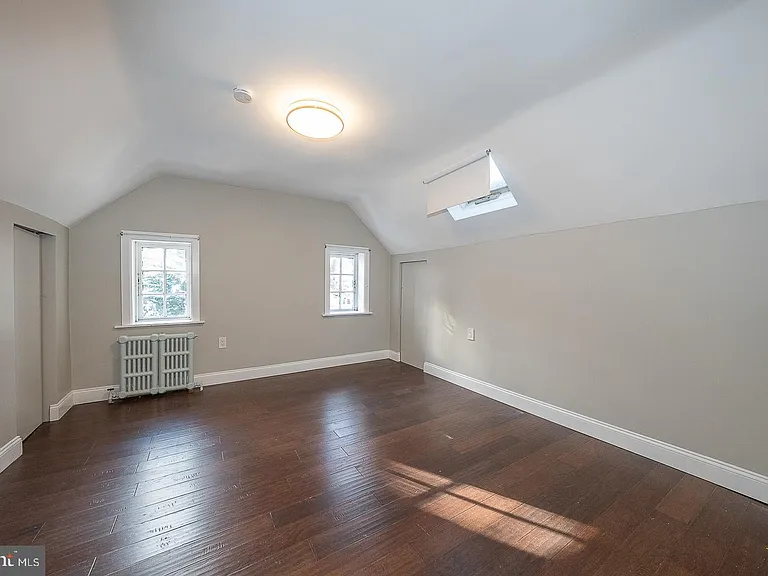 625 Chelten Hills Dr — Photo 45