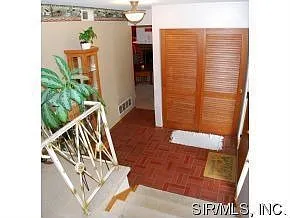 409 Kensington Dr photo 1