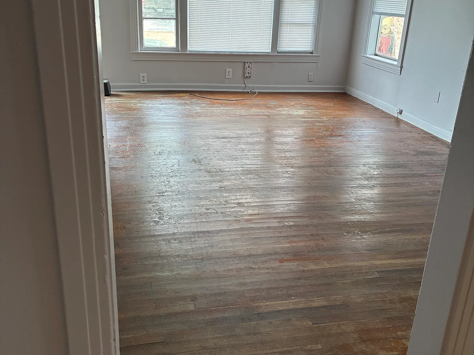 3 bed, 1020 sqft, $1,100 — Photo 3