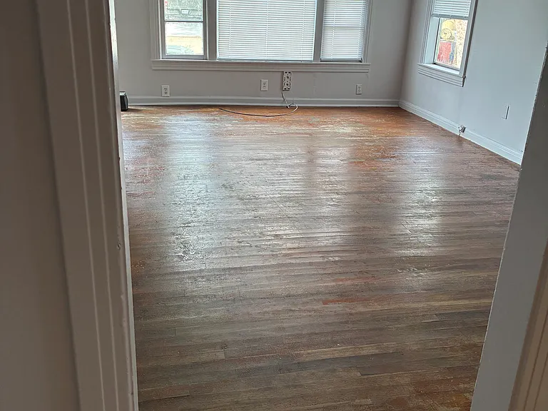 904 Alamo St — Photo 2