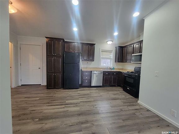 5th image of 603 Pacific Ave