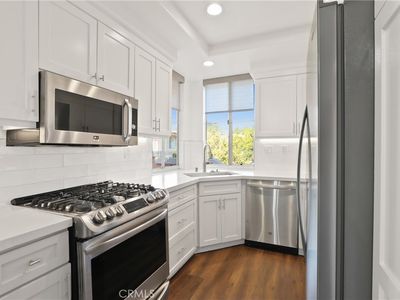 1607 Solvay Aisle, Irvine, CA, 92606