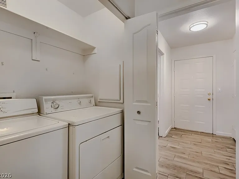 8452 Boseck Dr #146 — Photo 15