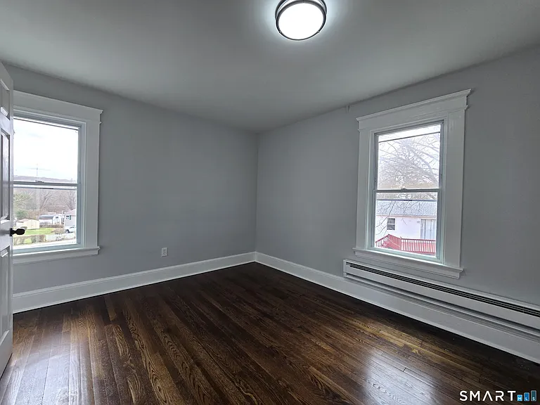 38 Beverly Ave — Photo 13