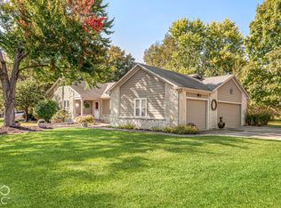 102 Maplewood Dr, Noblesville, IN 46062