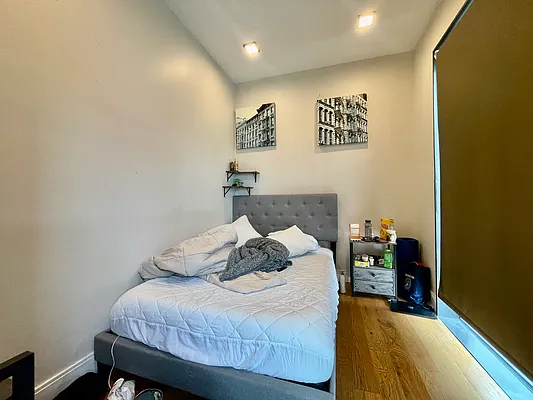 Rented by ERNY LLC | media 57