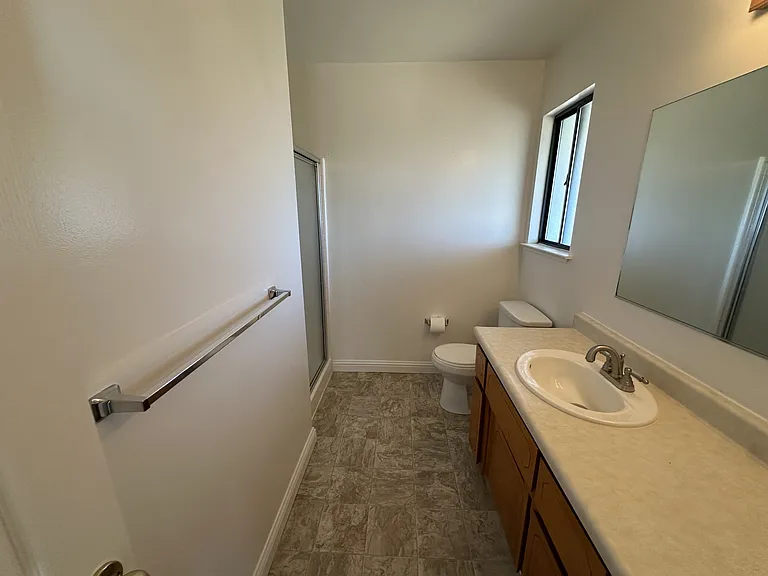 44966 Person Loop S — Photo 13