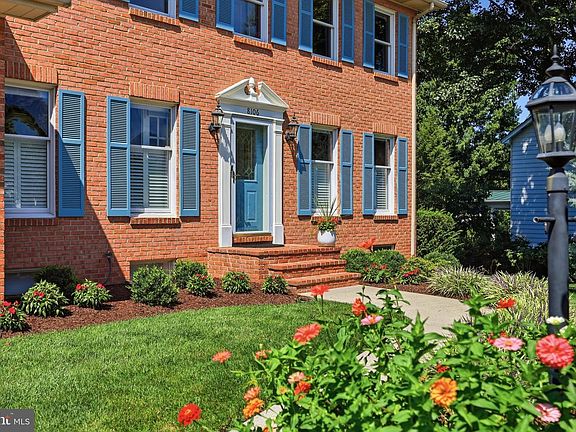 5th image of 8106 Laurel Ridge Rd
