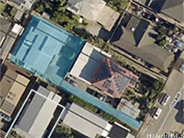 1320 7th Ave APT A, Honolulu, HI 96816