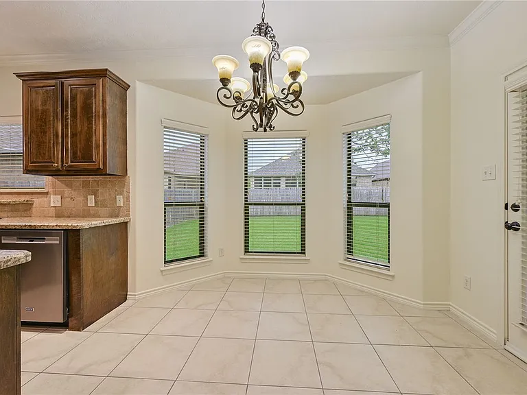4232 Rocky Rhodes Dr — Photo 7
