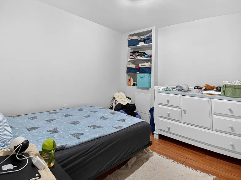 1290 Baker St — Photo 12