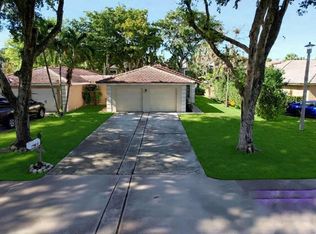 1512 NW 93rd Terrace, Coral Springs, FL 33071