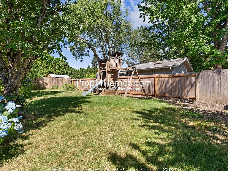12200 SW 128th Ave — Photo 34