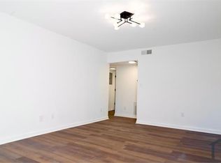5883 Lone Oak Dr SW #114, Mableton, GA 30126