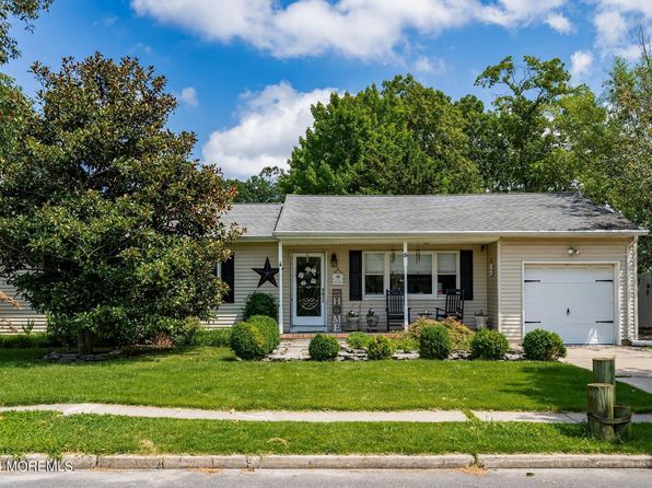 5 Adams Dr