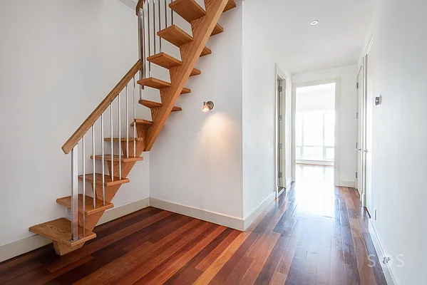 Sold by Brick&Mortar | media 8