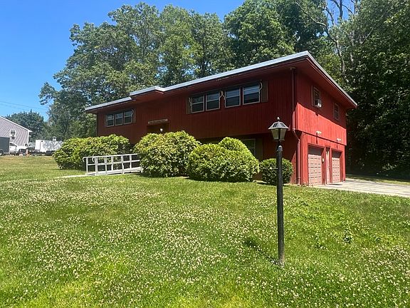 2nd image of 50 Sun Valley Dr
