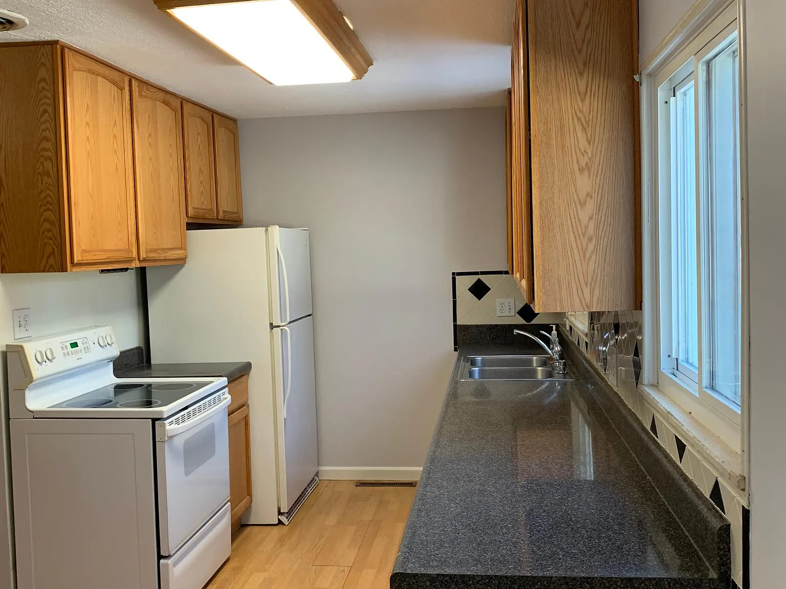 1149 Ranchland Dr — Photo 2